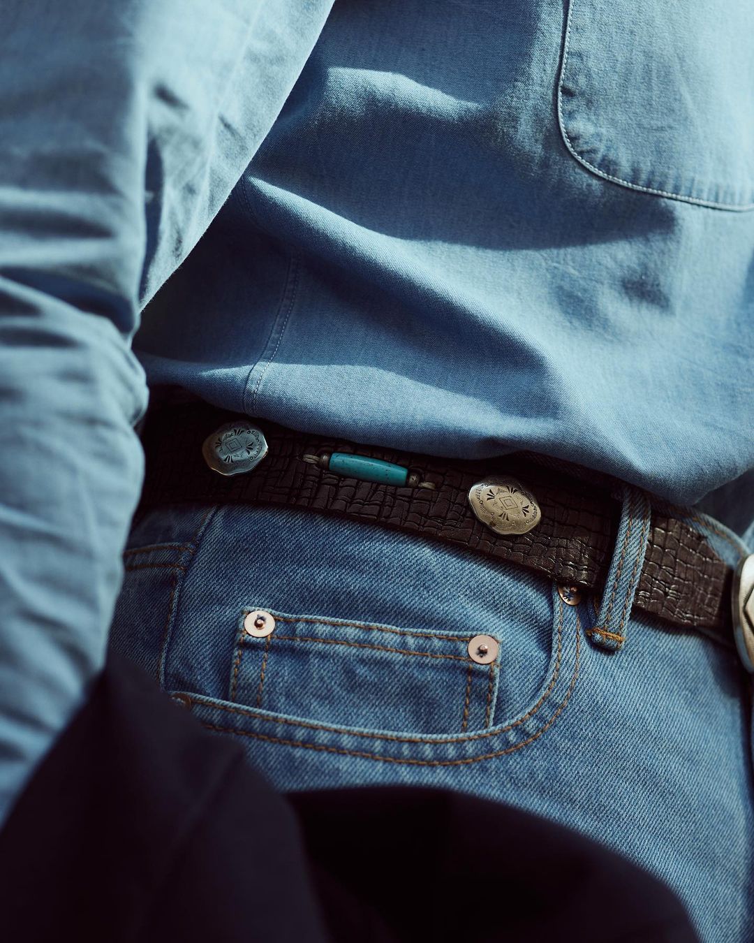 Fade Washed Indigo Denim Chambray Shirt - 6