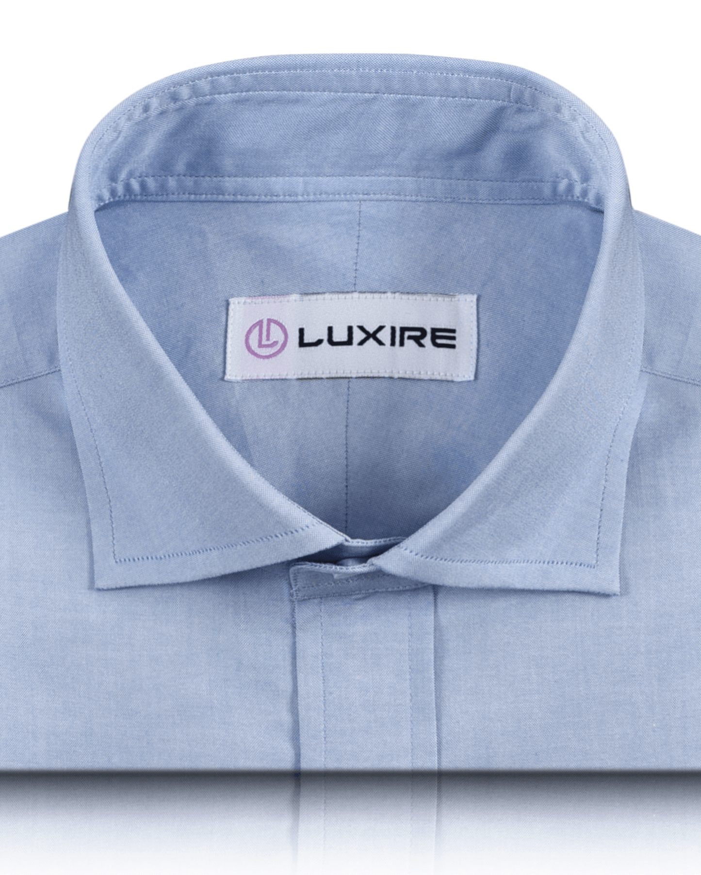 Collar of the custom oxford shirt for men by Luxire in sky blue pinpoint