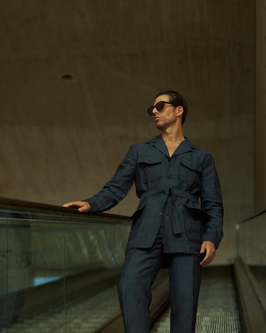 Safari Jacket in Linen Dark Indigo - 2