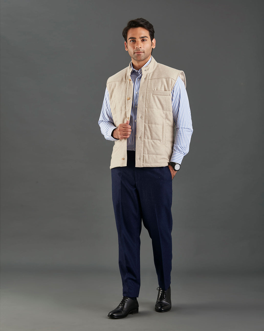 EThomas: Vintage Ecru Classic Flannel Quilted Gilet / Vest - 2