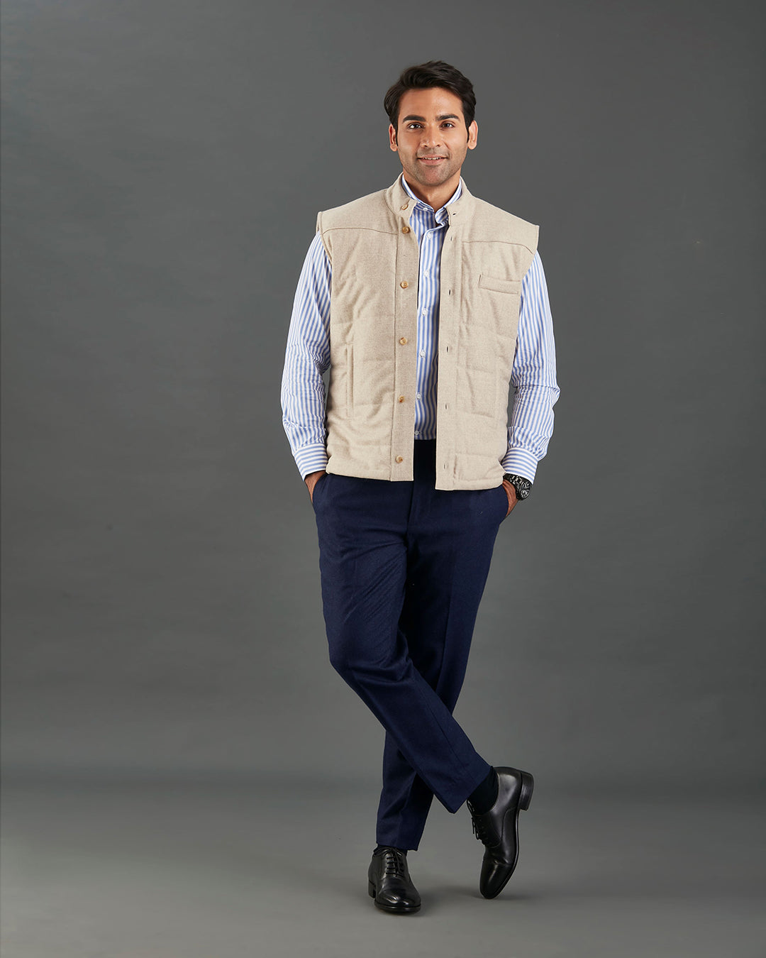 EThomas: Vintage Ecru Classic Flannel Quilted Gilet / Vest - 5